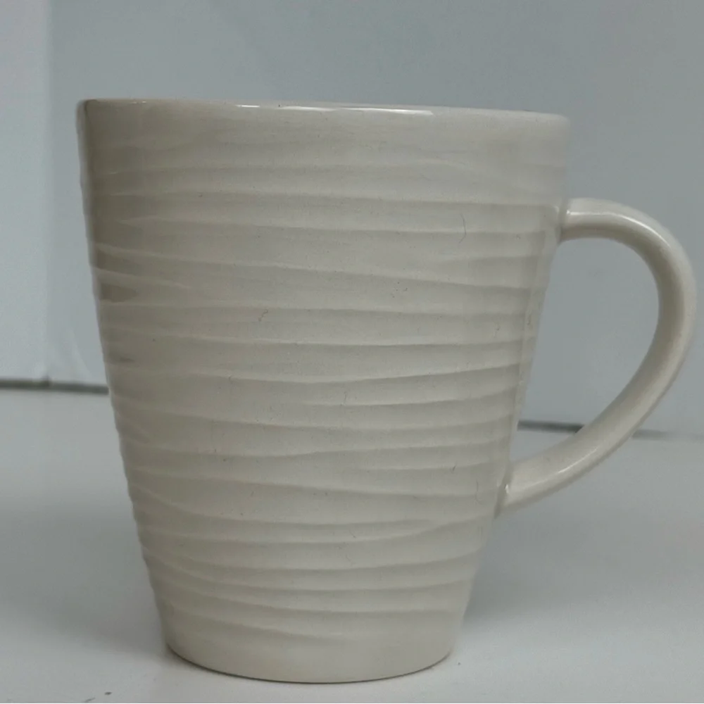 Set of 2 Crate and Barrel Spool Mugs White Ceramic Earthenware 13-5 oz